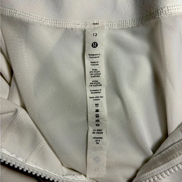 Ladies Sz 12 Black LuLuLemon Define Jacket *Luon Pre-Owned Excellent Condition - Picture 4 of 5